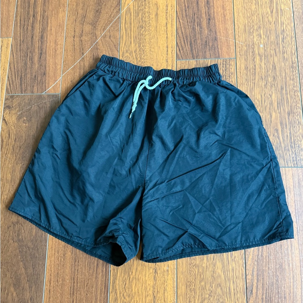 ROMWE Black Elastic Waist Shorts